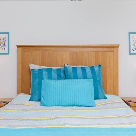 Bright And Modern Causewayside Apartment เอดินบะระ ภายนอก รูปภาพ