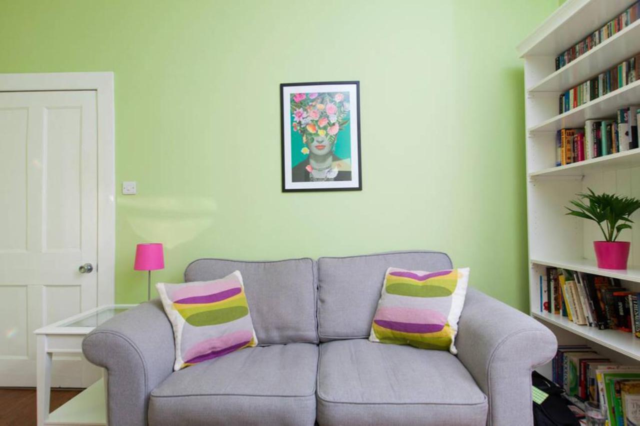 Bright And Modern Causewayside Apartment เอดินบะระ ภายนอก รูปภาพ